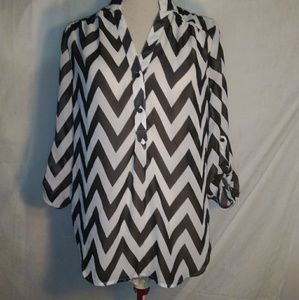 Tecara Sheer Chevron Top Large